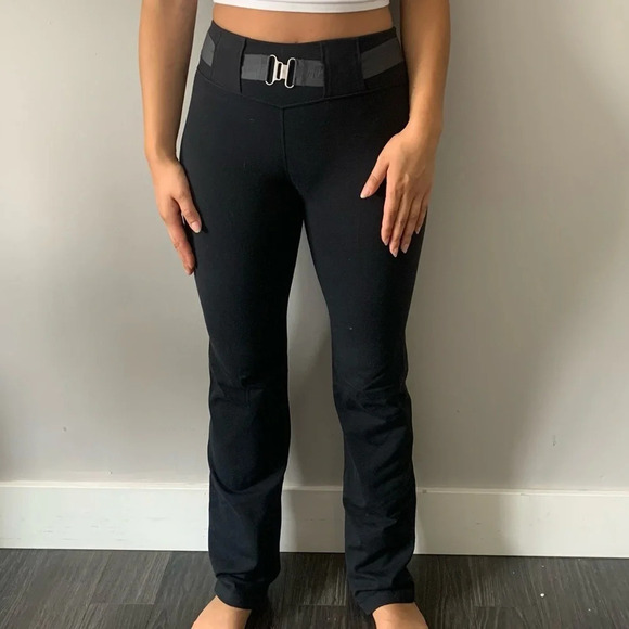 lululemon athletica Pants - Lululemon black pants  woman’s size 4 with removable belt